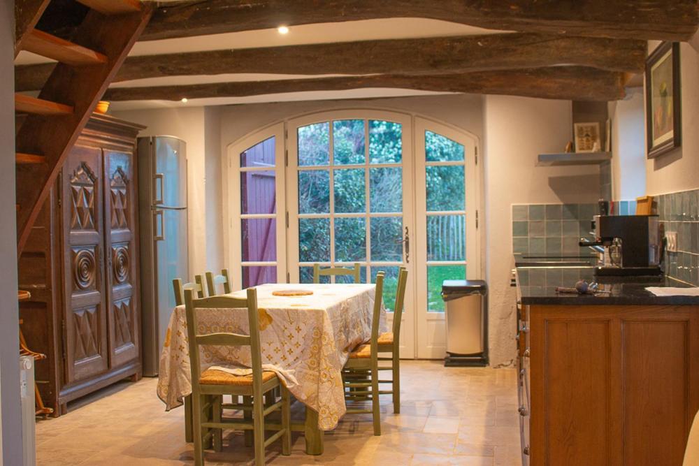 Holiday home Carnac: Maison Chaleureuse, Calme Proche Plages Carnac